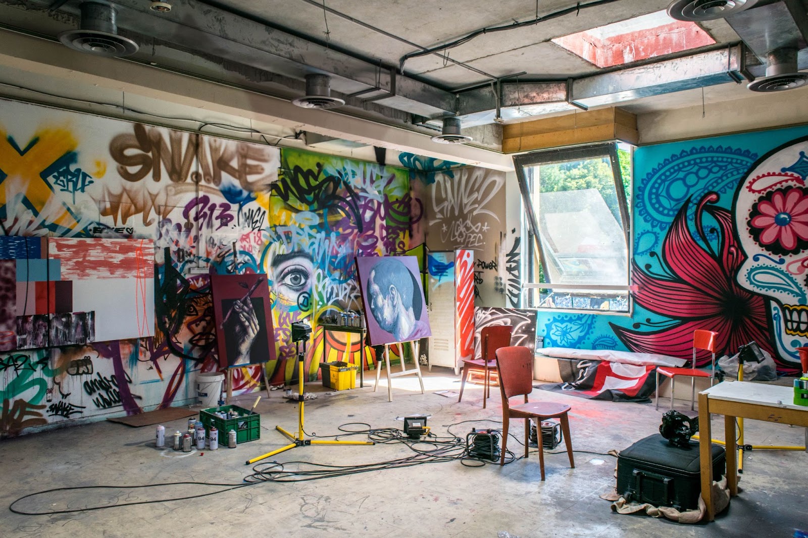 An artist studio in the garage