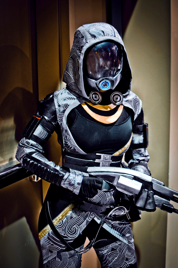 A very accurate cosplay of Tali from Mass Effect