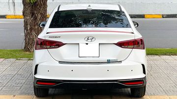 Đuôi xe Hyundai Accent 2024 không có quá nhiều thay đổi so với bản tiền nhiệm