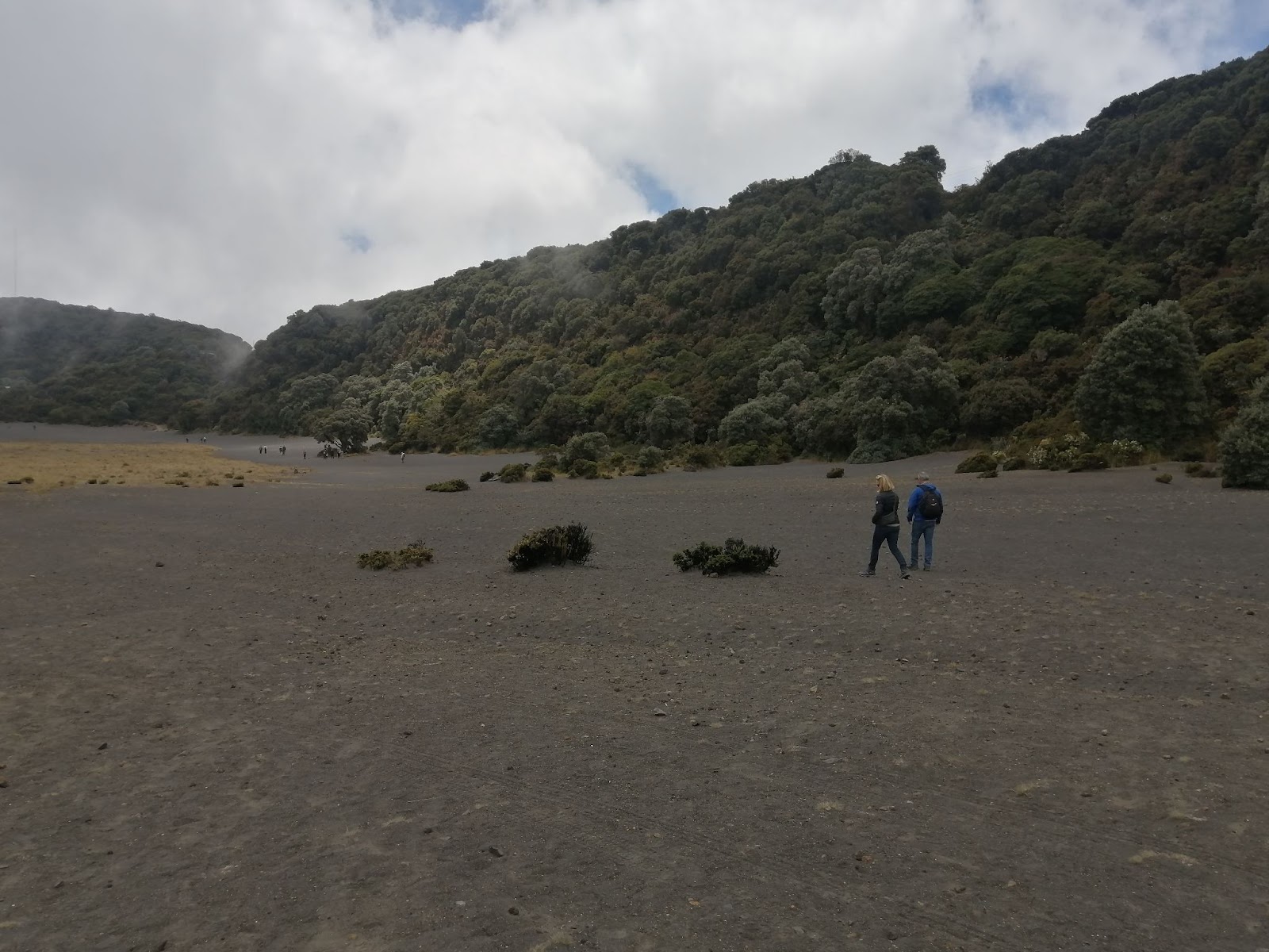 Eindruck der kargen Landschaft auf dem Vulkan Irazú, Costa Rica. 