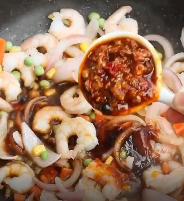 Shrimp and Egg Noodle Recipe: Fragrant, Vibrant, and Delicious! - Asian