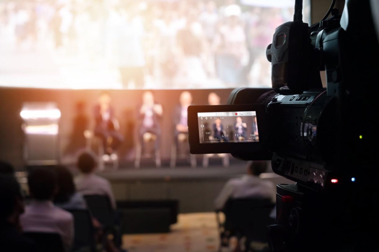 5 Benefits of Adding a Testimonial Video to Your Marketing Strategy