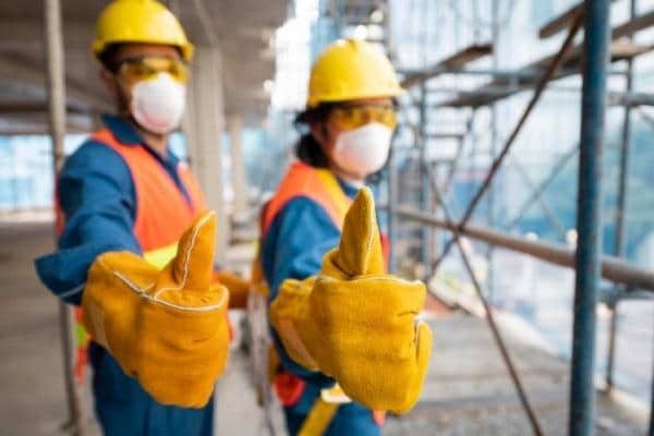 how much do construction workers make