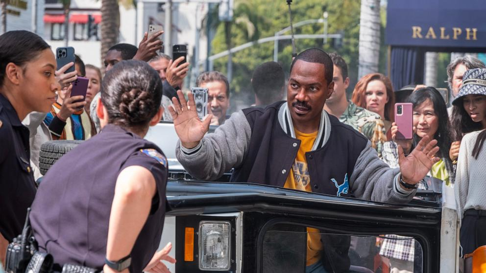 Return of Eddie Murphy as a detective in his upcoming trailer