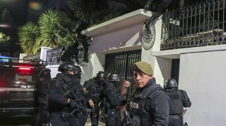 Diplomáticos heridos durante la irrupción a la Embajada de México en Ecuador