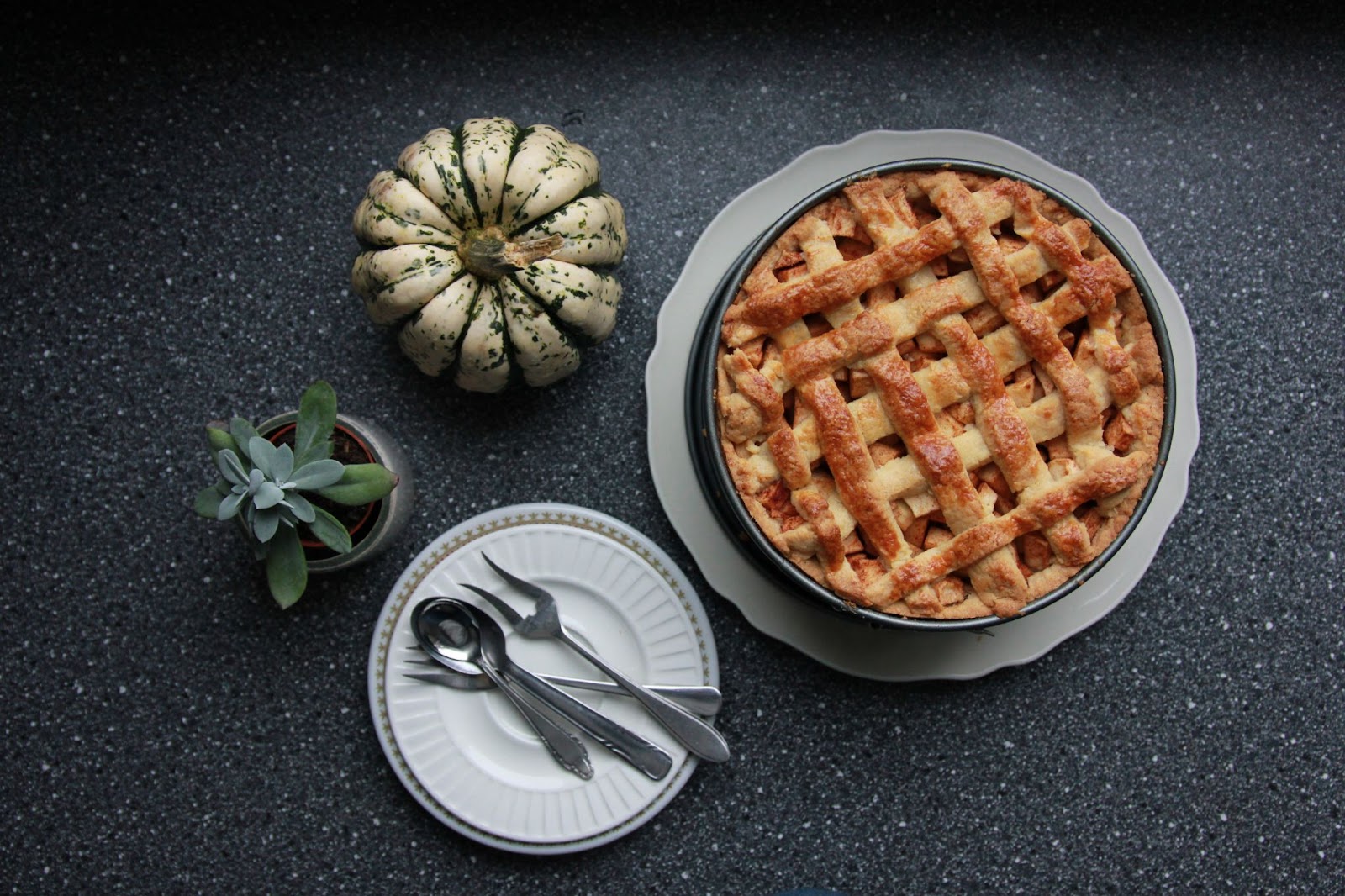 Torta di mele e cannella