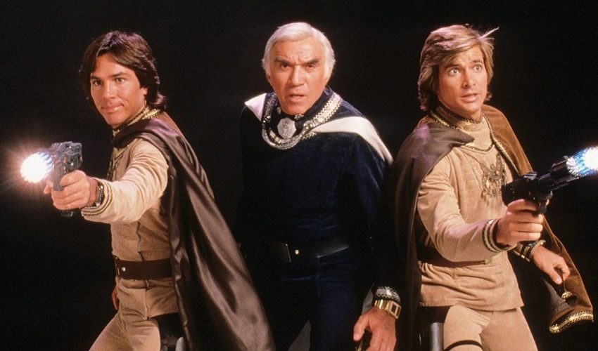 Battlestar Galactica (ناوبر فضایی گالاکتیکا) از بهترین سریال های علمی تخیلی