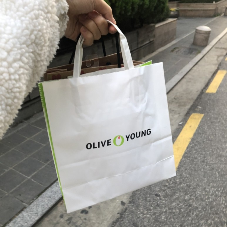 「え！お金取られるの？？」日本と違うルール！韓国の買い物事情5選
