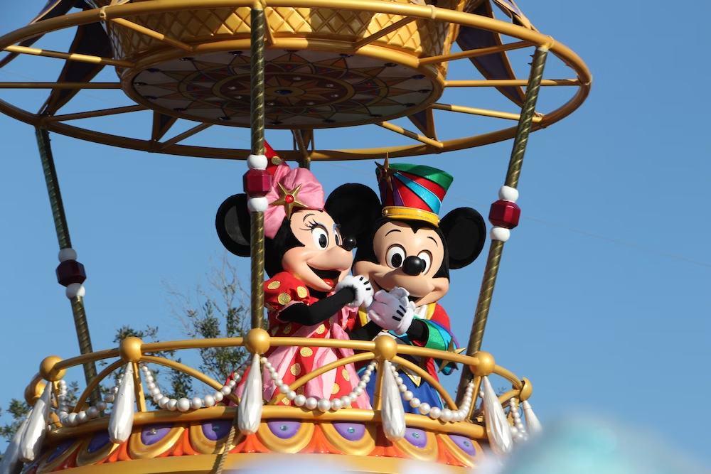 Cute Mickey and Minnie are Entertaining People