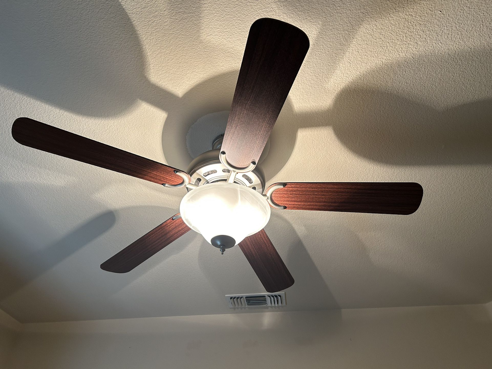 Adding a Light Kit to Your Harbor Breeze Ceiling Fan