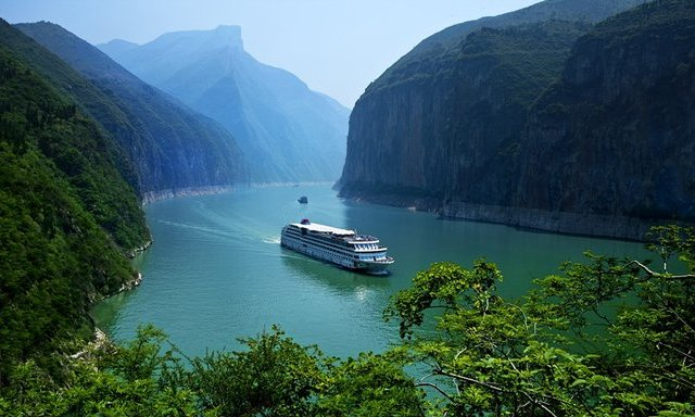 Thưởng thức quang cảnh đẹp của sông Mekong trên du thuyền