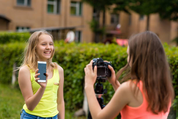  SocialMediaGirls
