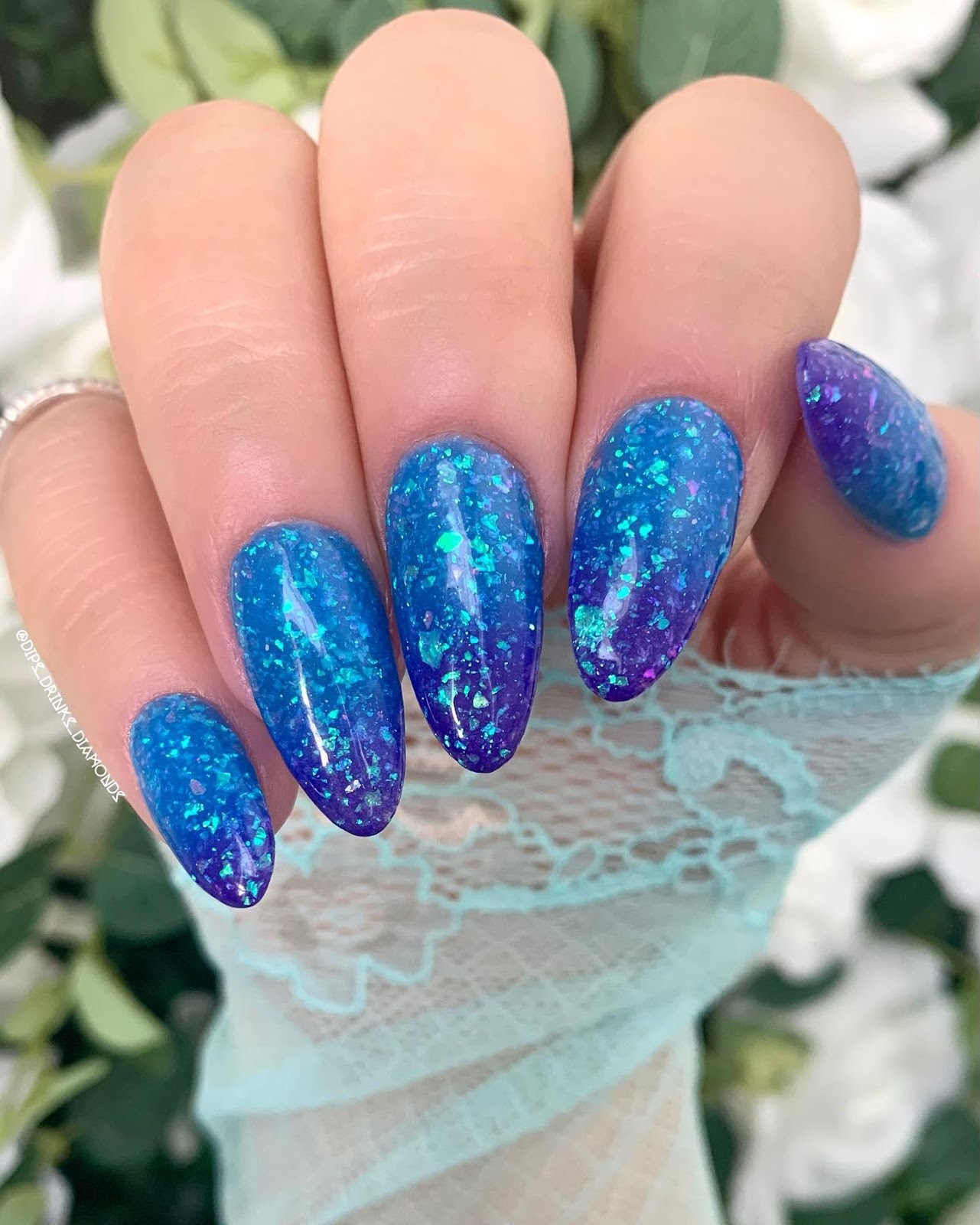 Glitter Lagoon Blue ombre Nails