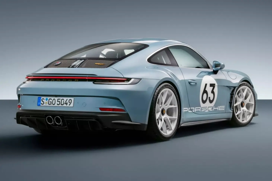 ดีไซน์ภายนอกรถยนต์ : Porsche 911 S/T
