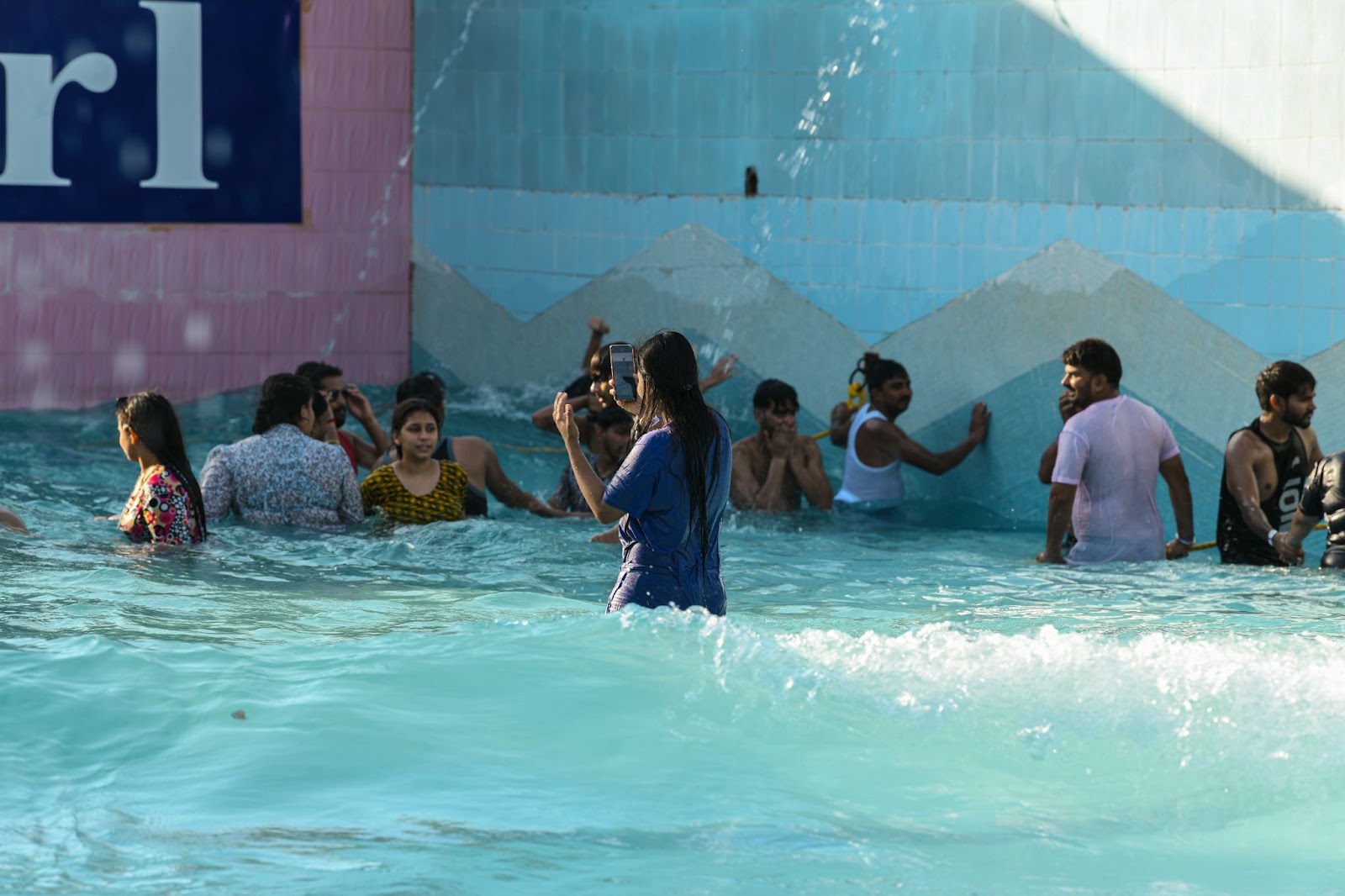 Ladies Pool in Pink Pearl