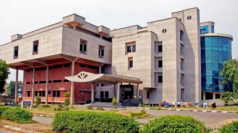 12. Post-Graduate Institute of Medical Education and Research (PGIMER), Chandigarh