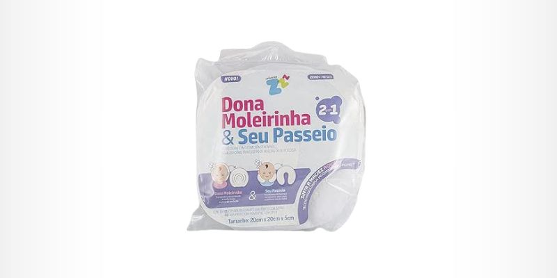 6. Travesseiro para Bebê Dona Moleirinha & seu Passeio - Fibrasca