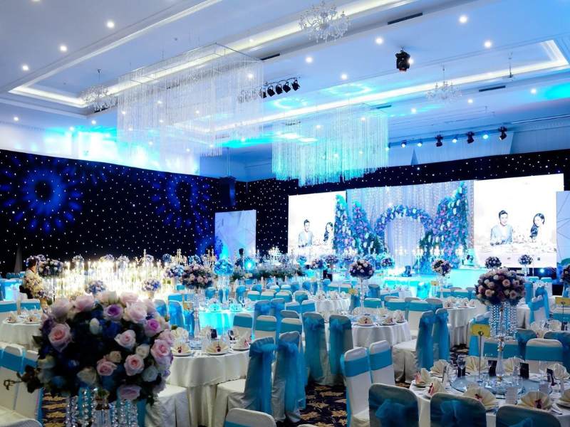 Queen Plaza mang phong cách kiến trúc Châu Âu kết hợp giữa cổ điển và hiện đại