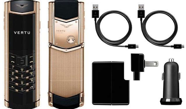 SỬ DỤNG SẠC VERTU CHÍNH HÃNG | HOÀNG LUXURY