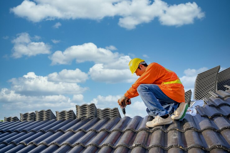 serviço de manutenção de telhados - empresa de manutenção de telhados - SOLUÇÕES EMPREENDIMENTOS