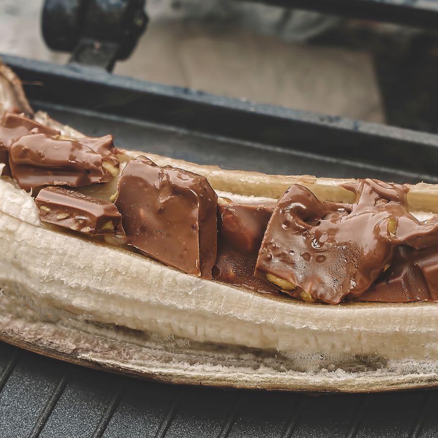 grilled banana boat with chocolate