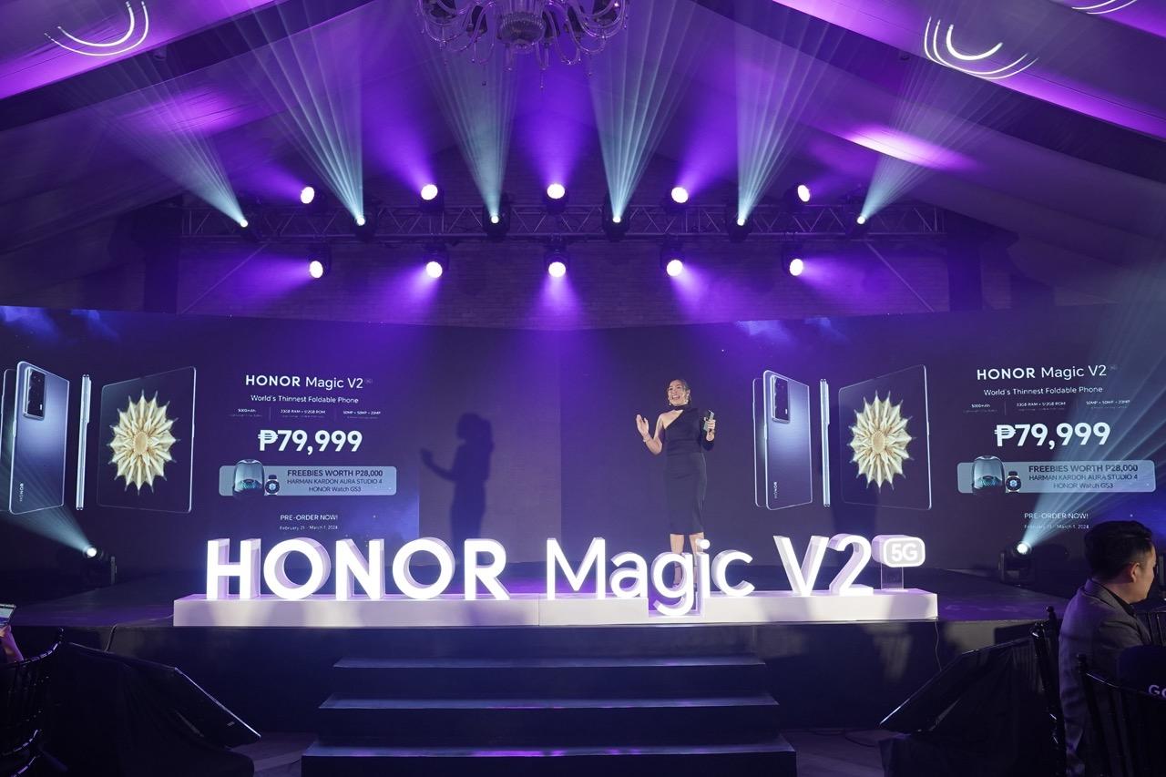 Pre-order HONOR Magic V2 now for Php 79,999 and Get up to Php 28,000 worth of freebies!