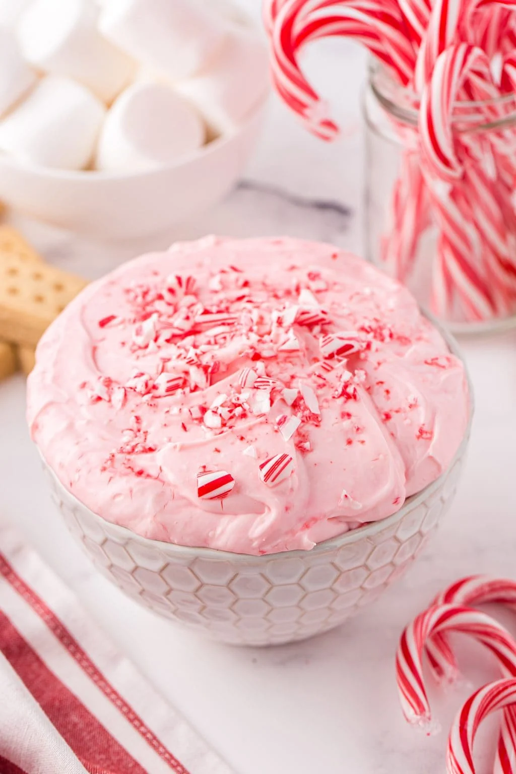 31 Candy Cane Desserts: Sweet Treats for the Holidays