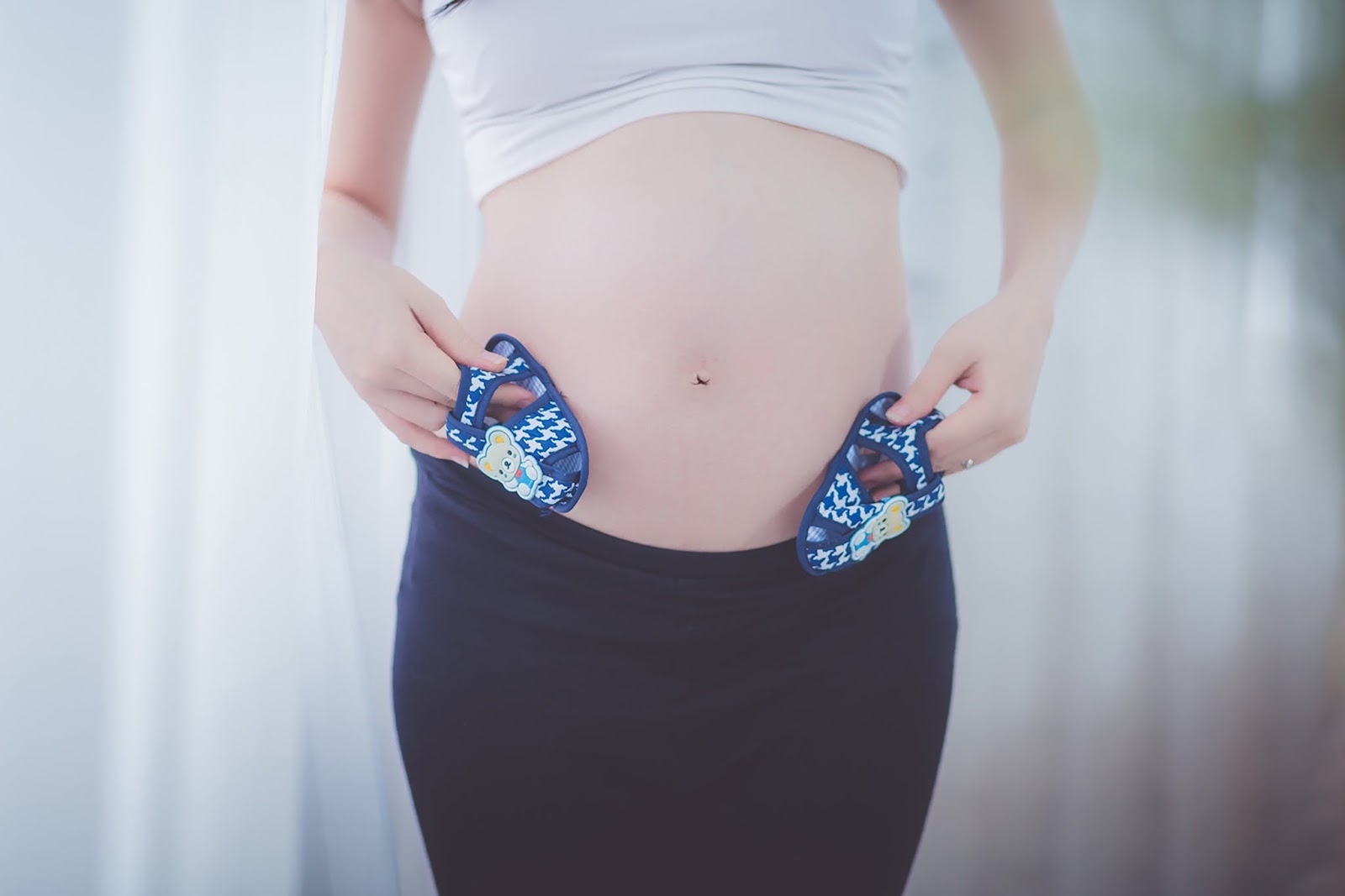 Belly massage during pregnancy: how-to's, tips and precautions – b