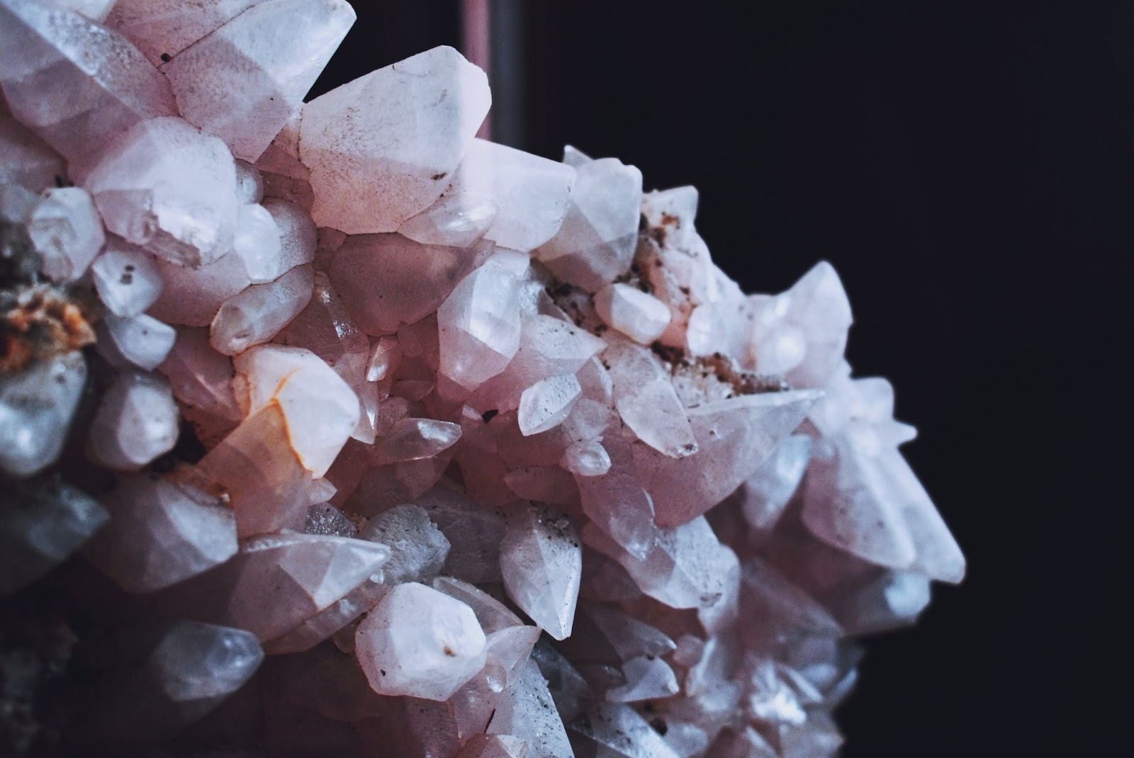 rose quartz crystal formation