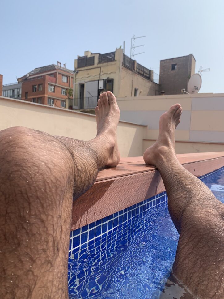 karim yoav showing his legs in the pool for his gay foot fetish fans on onlyfans xxx content