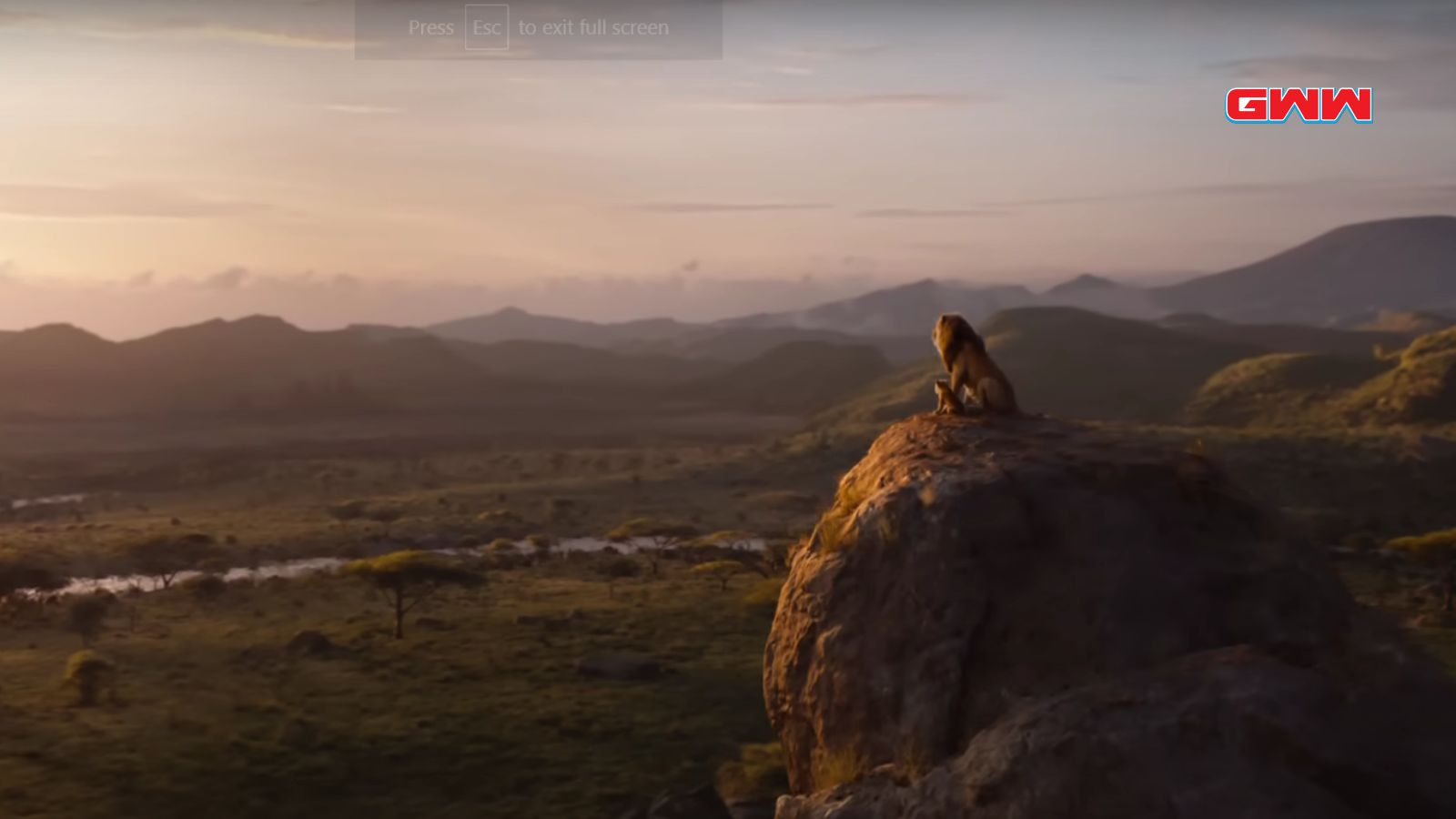 Mufasa y el joven Simba observando las Tierras del Reino, significado de Mufasa