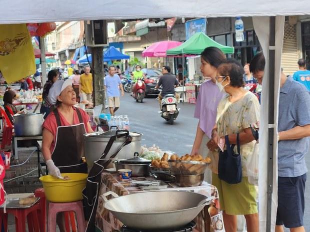 Chủ tịch Quốc hội Việt Nam thăm Thái, khai trương Phố Người Việt