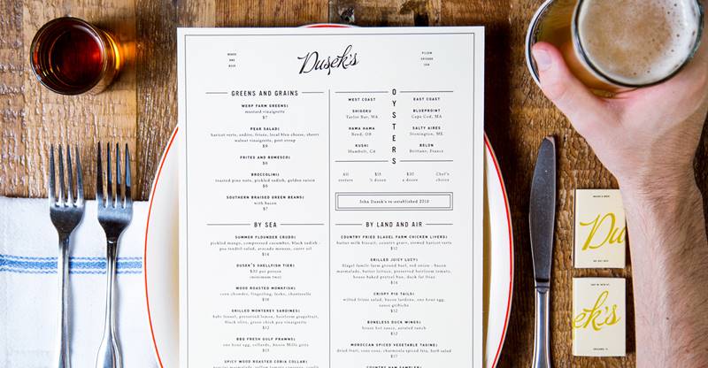 Sisipkan tanda tertentu untuk meningkatkan desain menu restoran