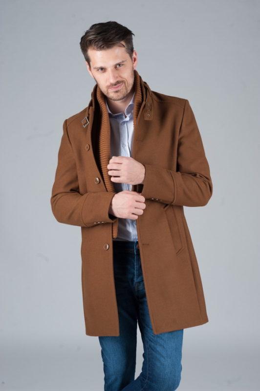 Мужское пальто с воротником стойкой. Арт.:1-246-1