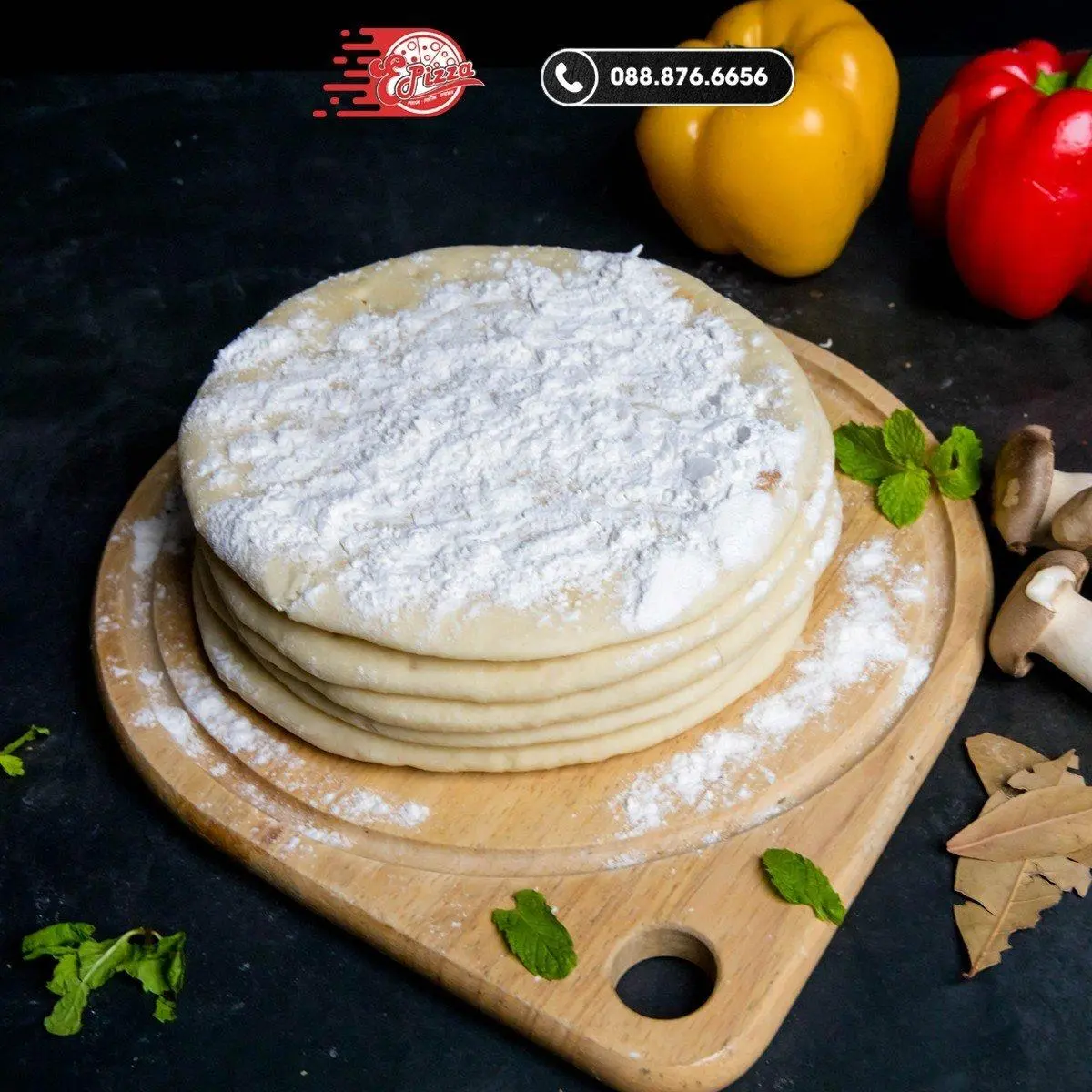 Pizza phô mai mozzarella trắng kết hợp cùng tỏi hấp dẫn5