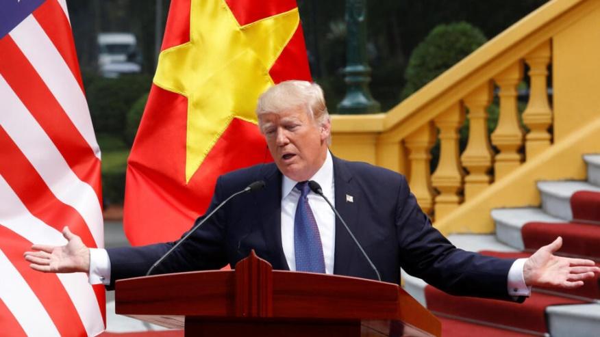 Ảnh tư liệu : Tổng thống Mỹ Donald Trump trong buổi họp báo tại Phủ Chủ tịch, Hà Nội, Việt Nam, ngày 12/11/2017.
