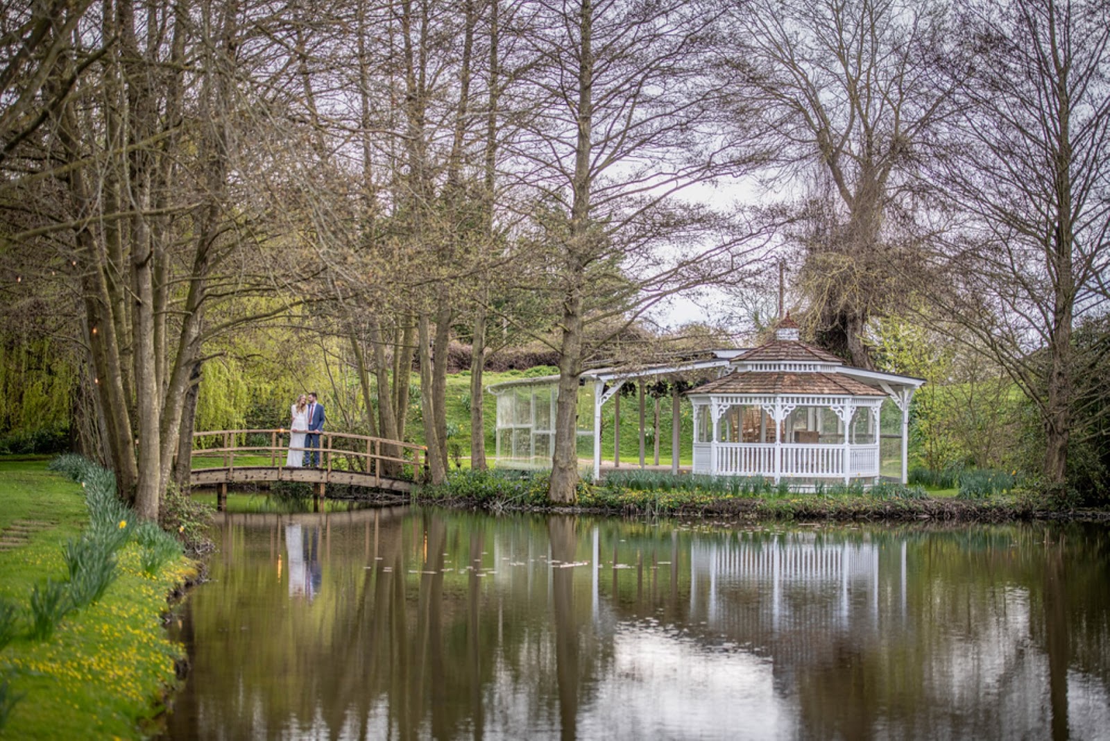 Minstrel Lake and Grounds