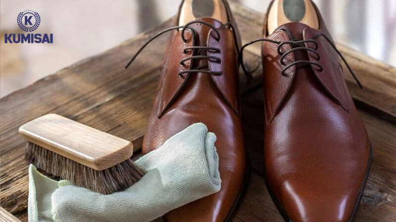 Có nhiều cách để khắc phục tình trạng giày da bị nhăn 