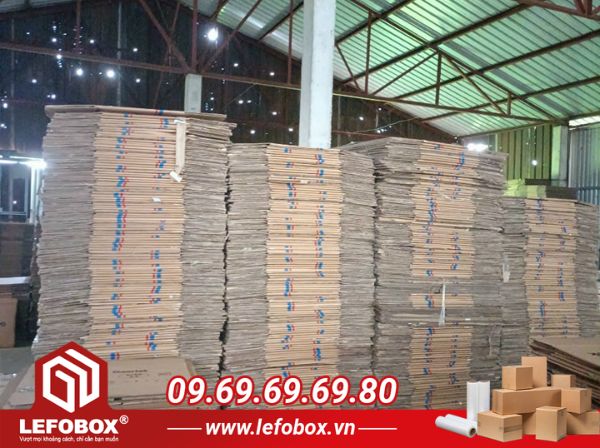 Những yếu tố ảnh hưởng đến giá thùng carton cũ