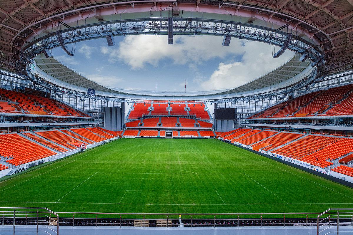 Стадион футбольного клуба «Урал» «Екатеринбург Арена»