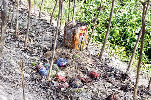 Cache of Bombs Recovered in West Bengal