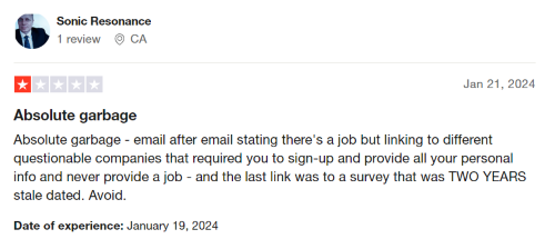 A 1-star review from an Apex Focus Group user who was annoyed that they were referred to other sites for surveys and that one had expired years ago. 