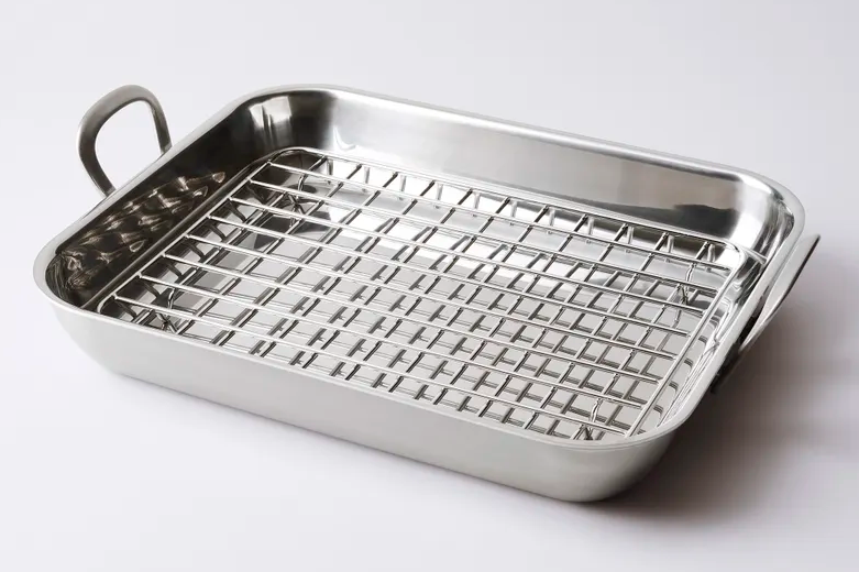 Five Essential Roasting Pans and Racks