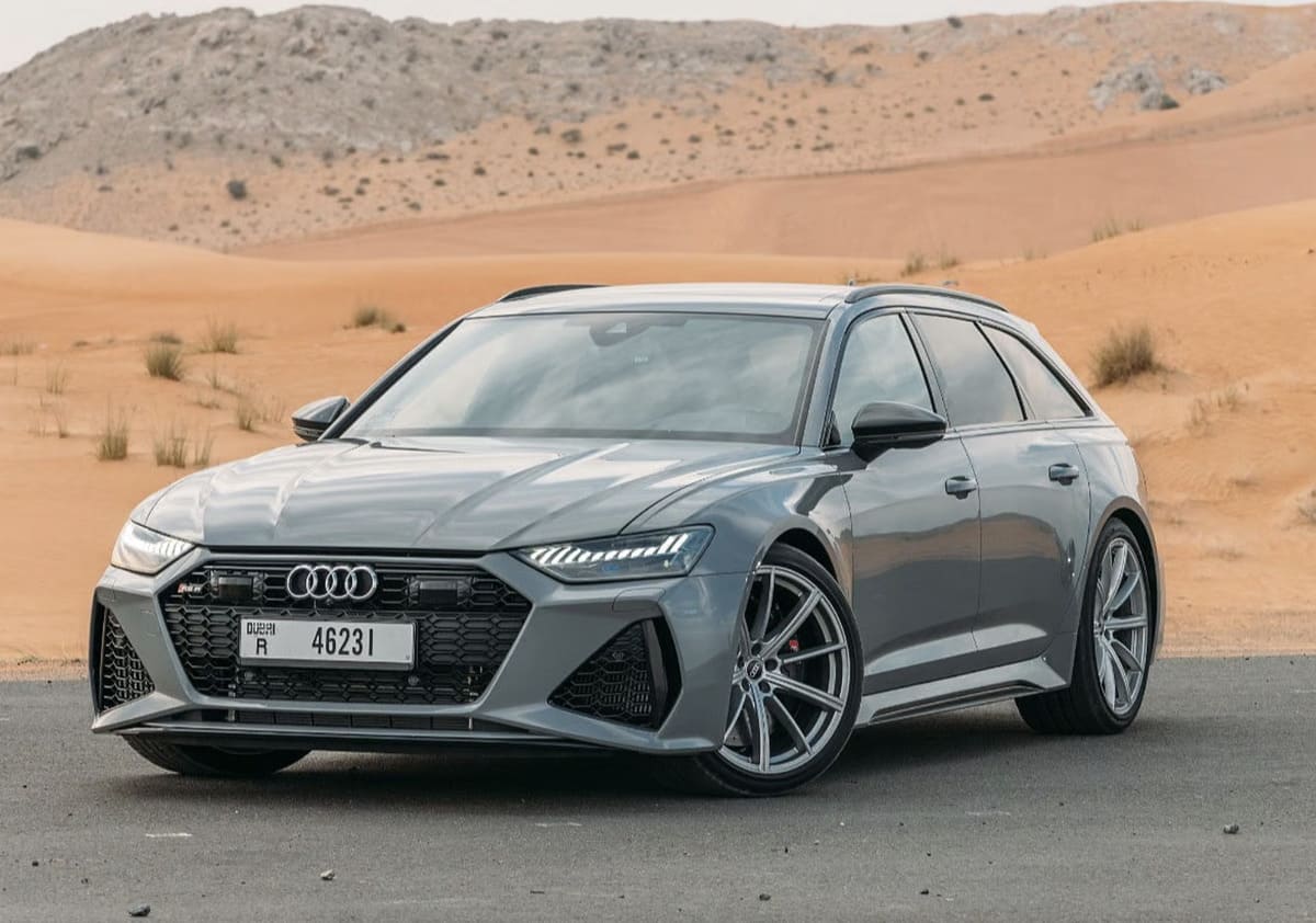 Luxury on Wheels: A Complete Review of Audi Car Rental in Dubai