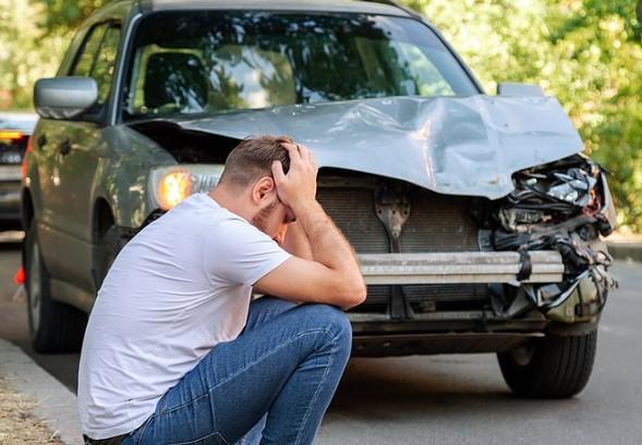 Have A Car Accident? Take These 6 Steps To Avoid A Hassle & Expense