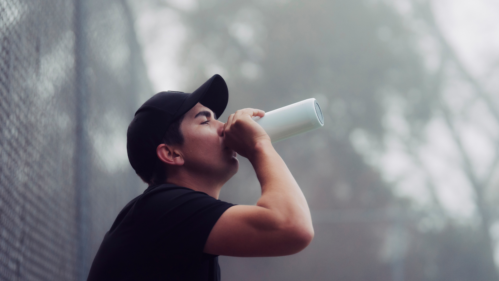 A photo of a tennis player drinking Lyvecap probiotics. What are the benefits of probiotics? 