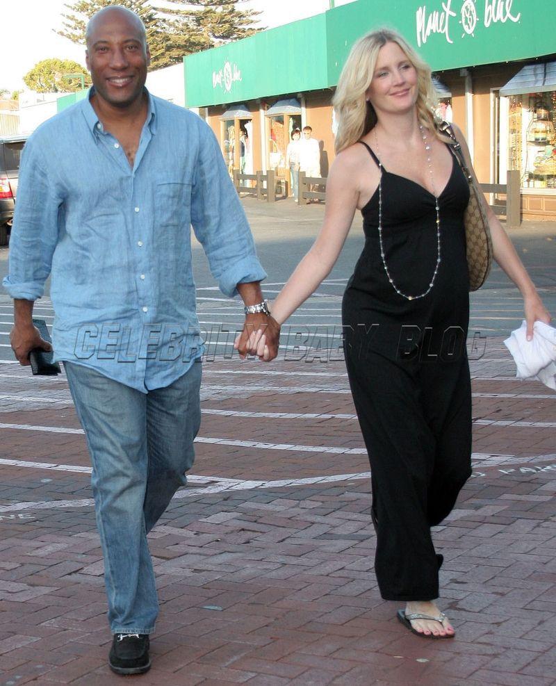 Byron Allen and wife Jennifer out for dinner