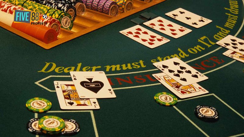 Chơi Blackjack cần nắm vững luật cược. 