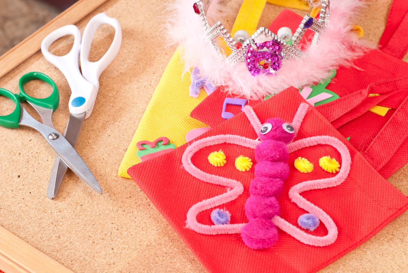 butterfly crafts with pipe cleaners and pom poms