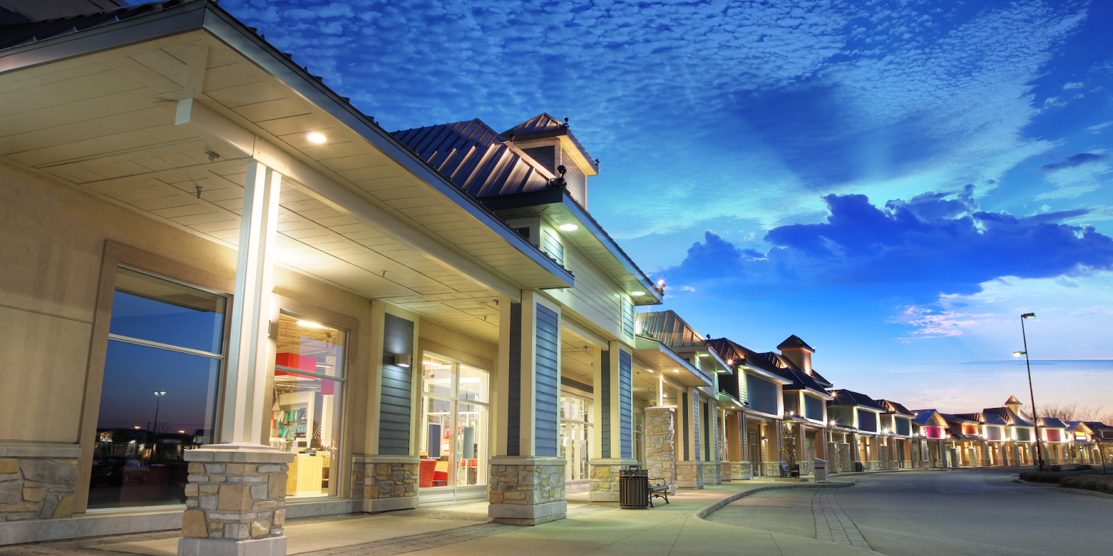 Trends in Shopping Center Lighting: Creating Memorable Experiences